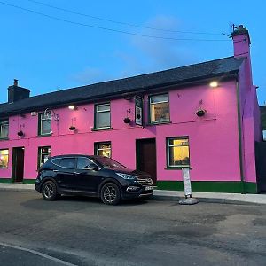 Danny'S Bar Restaurant & Accommodation